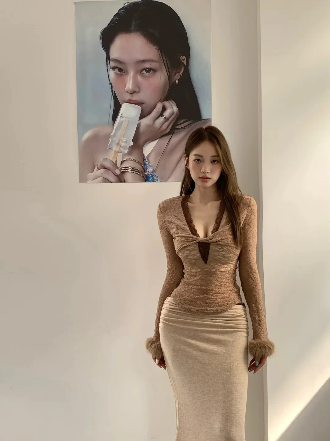 Keni plus Size Lace V-Neck Spicy Girl Top And High Waist Bodycon Skirt Set Women's Autumn Fashion Commute Style Long Sleeve D...
Keni plus Size Lace V-Neck Spicy Girl Top And High Waist Bodycon Skirt Set Women's Autumn Fashion Commute Style Long Sleeve D...