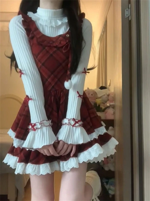 Adorable Vintage Red Plaid Vest Dress Layered Knitted Base Two-Piece Set Youthful Sweetness Fashionable Autumn Winter Outfit
Adorable Vintage Red Plaid Vest Dress Layered Knitted Base Two-Piece Set Youthful Sweetness Fashionable Autumn Winter Outfit