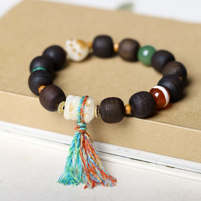 Lvqi Nan Eaglewood Carved Barrel Bead Bracelet Crafts Bodhi Root Cat's Paw Accessory Wooden Bracelet Wholesale
Lvqi Nan Eaglewood Carved Barrel Bead Bracelet Crafts Bodhi Root Cat's Paw Accessory Wooden Bracelet Wholesale