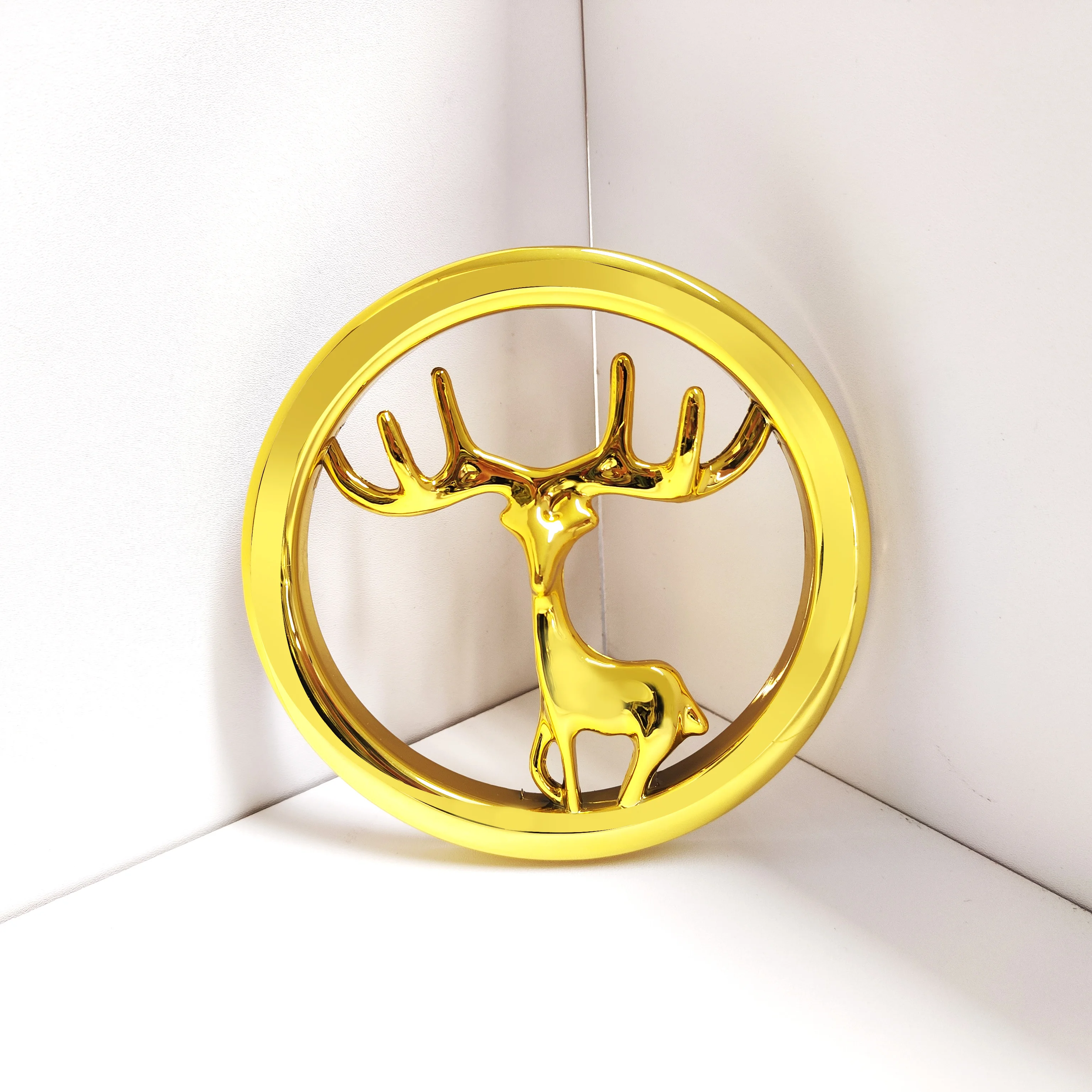 New deer-shaped gold colored plastic material high-quality furniture sofa decorative buckle
New deer-shaped gold colored plastic material high-quality furniture sofa decorative buckle