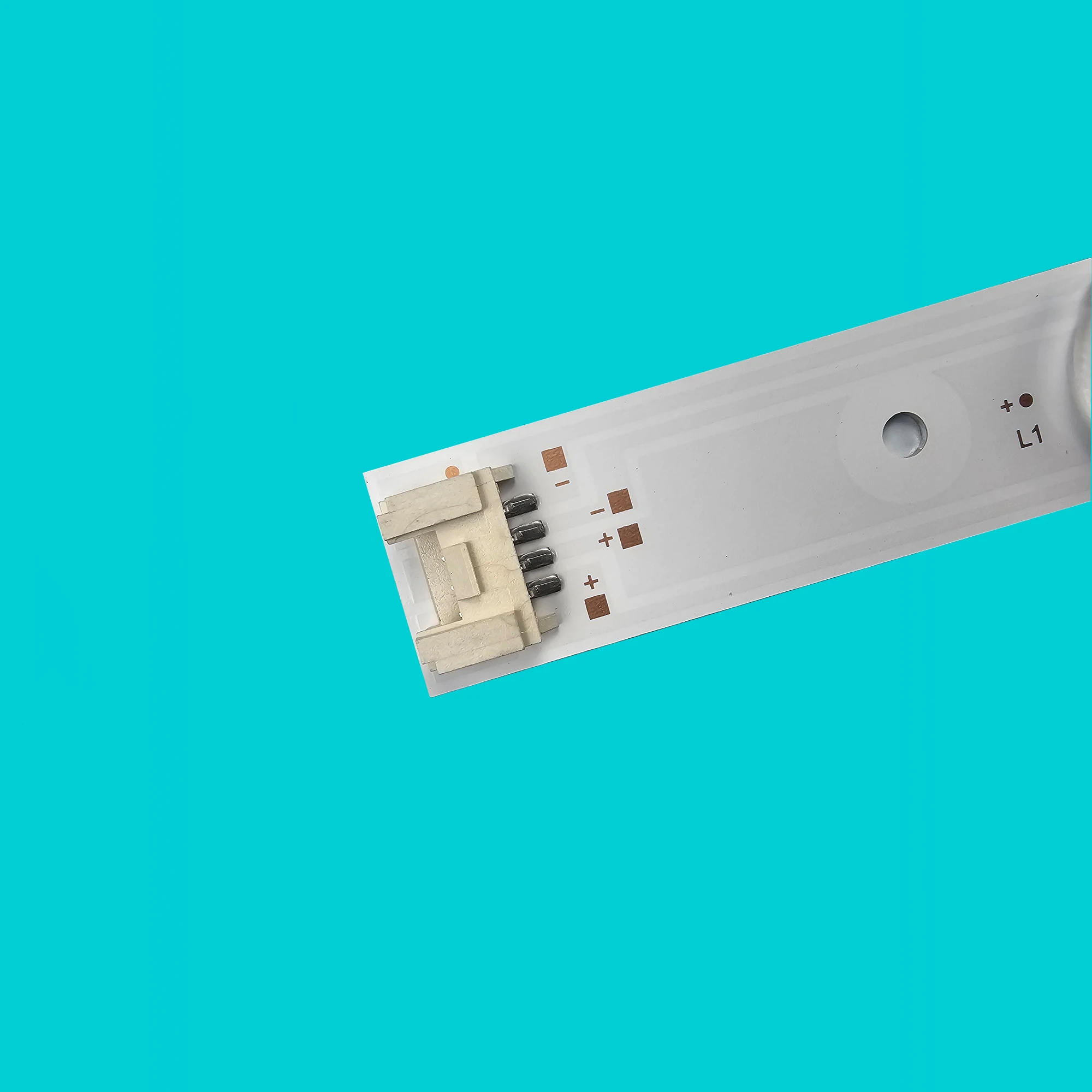 LED Strip For 42M4019 42M4080A 42M4018E 40S560 40FS3750 40FS3800 40F3800A 40FD2700 40FS3850 40F3800 L40D2730B L40D2700B 40FS3003
LED Strip For 42M4019 42M4080A 42M4018E 40S560 40FS3750 40FS3800 40F3800A 40FD2700 40FS3850 40F3800 L40D2730B L40D2700B 40FS3003