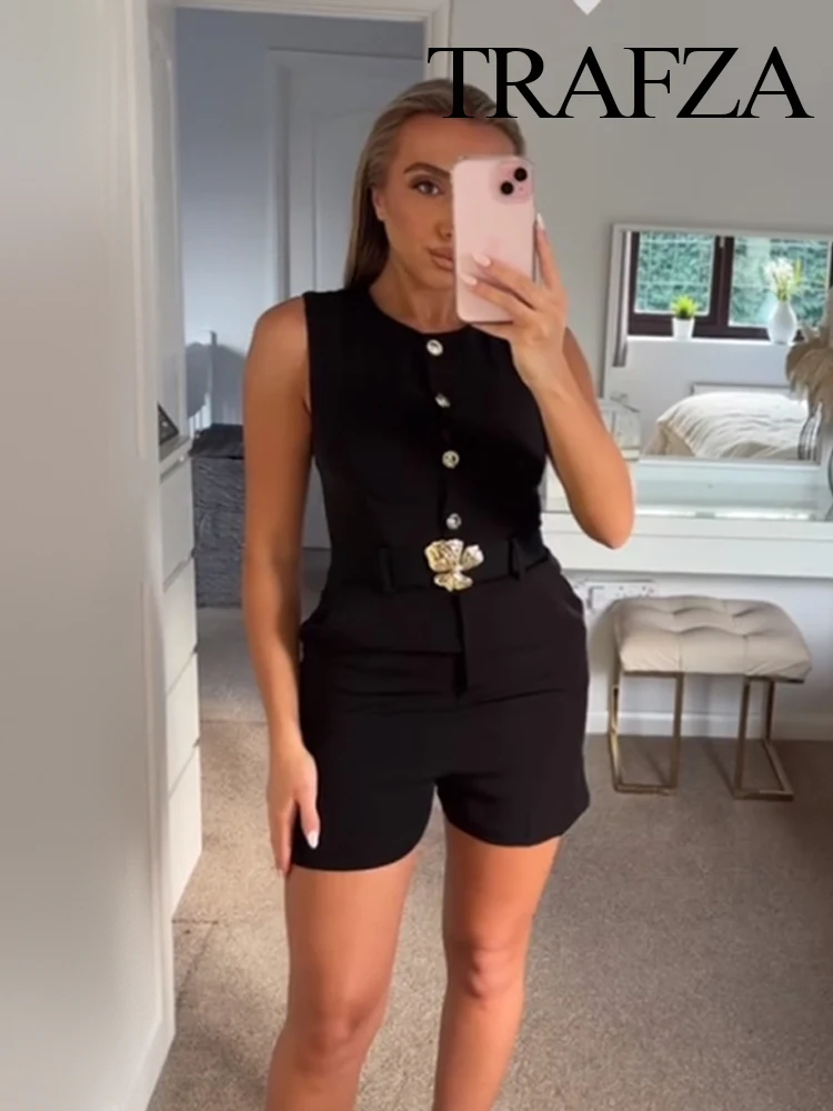 TRAFZA Women's Fashion Jumpsuits Black O-Neck Sleeveless Belt Decoration Zipper Female Summer High Street Chic Buttons Jumpsuits
TRAFZA Women's Fashion Jumpsuits Black O-Neck Sleeveless Belt Decoration Zipper Female Summer High Street Chic Buttons Jumpsuits