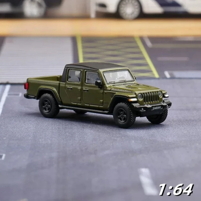 1:64 Gladiator Off-road Pickup Truck Model Toy Alloy Diecast Car Model Simulation Series Hobby Decoration Gift
1:64 Gladiator Off-road Pickup Truck Model Toy Alloy Diecast Car Model Simulation Series Hobby Decoration Gift
