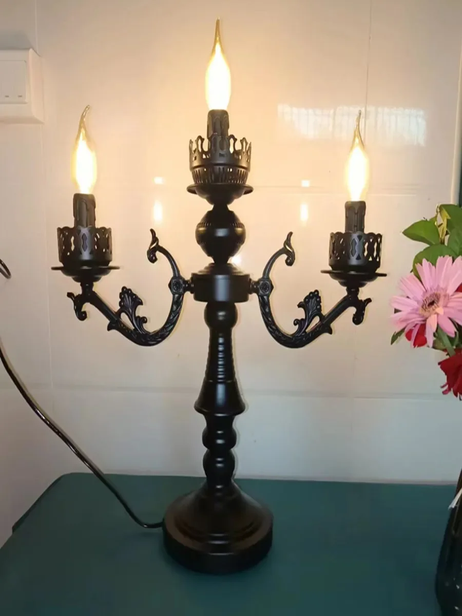 European candle desk lamp, living room decoration, American bedside romantic and luxurious desk lamp
European candle desk lamp, living room decoration, American bedside romantic and luxurious desk lamp