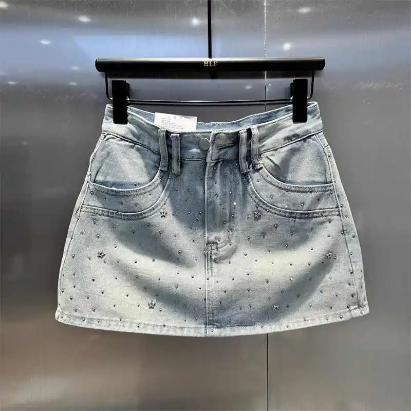 Summer Rhinestone A-line Denim Skirt for Women Star Pattern Zipper Pocket Short Skirts Fashion High-quality Slim Fit Jeans skirt
Summer Rhinestone A-line Denim Skirt for Women Star Pattern Zipper Pocket Short Skirts Fashion High-quality Slim Fit Jeans skirt