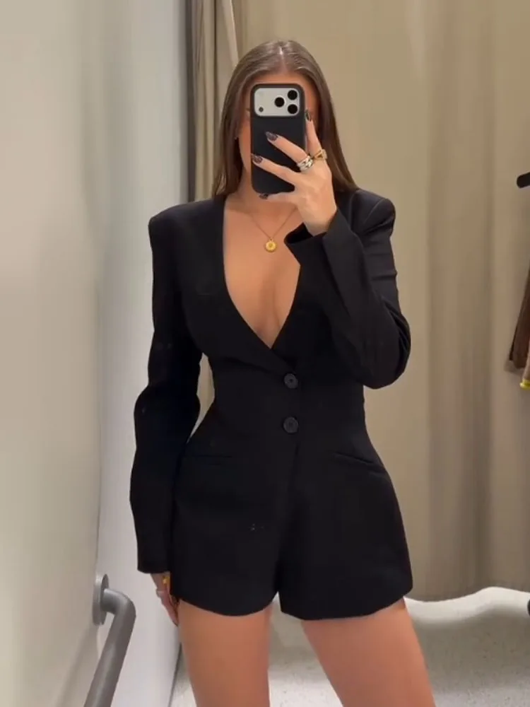 HH Woman Zipper Sleeveless Square Collar Crystal Single-Breasted Embellished Short Jumpsuit Female Slim Fit Fashion Shorts
HH Woman Zipper Sleeveless Square Collar Crystal Single-Breasted Embellished Short Jumpsuit Female Slim Fit Fashion Shorts