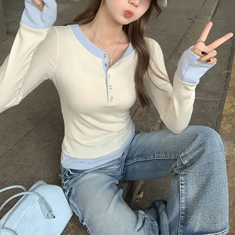Gentle Half Open Collar Button Pullovers Female Clothing Stylish Spliced Spring Autumn Casual Slim Contrasting Colors T-shirts
Gentle Half Open Collar Button Pullovers Female Clothing Stylish Spliced Spring Autumn Casual Slim Contrasting Colors T-shirts