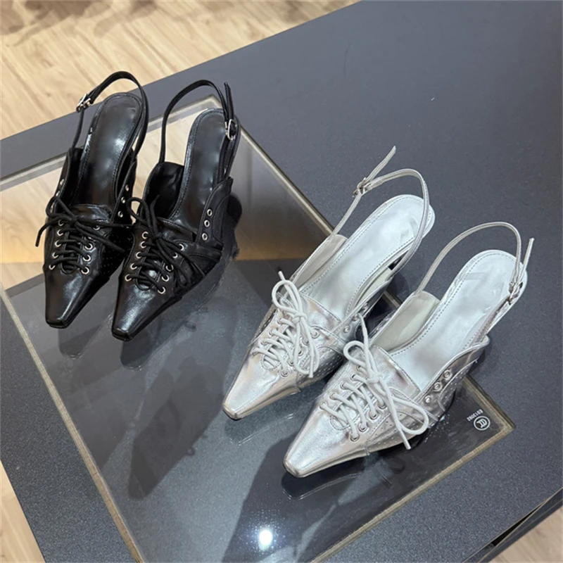 Модные женские туфли Aneikeh из серебристой лакированной кожи с квадратным носком, бантом, на тонком каблуке, с ремешками, для вечеринок и торжественных мероприятий
Модные женские туфли Aneikeh из серебристой лакированной кожи с квадратным носком, бантом, на тонком каблуке, с ремешками, для вечеринок и торжественных мероприятий