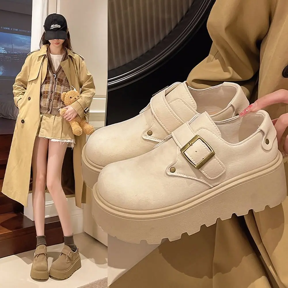 Новый сезон, повседневные лоферы без шнуровки на толстой подошве, женские модные туфли на плоской подошве коричневого цвета, резиновая подошва, легко носить, универсальные
Новый сезон, повседневные лоферы без шнуровки на толстой подошве, женские модные туфли на плоской подошве коричневого цвета, резиновая подошва, легко носить, универсальные