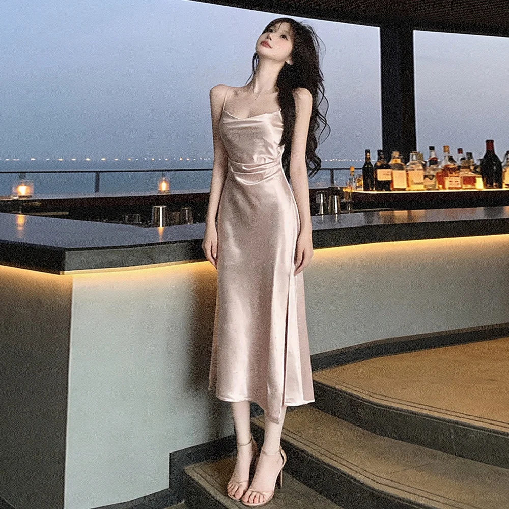 Elegant Sexy Satin Evening Dress Long Skirt Waist Cinched Bodycon Dress Women's Fashion Luxury Minimalist Style Summer Wear
Elegant Sexy Satin Evening Dress Long Skirt Waist Cinched Bodycon Dress Women's Fashion Luxury Minimalist Style Summer Wear