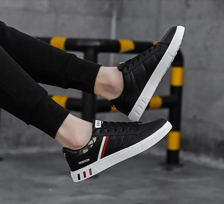 Summer Men Sneakers Casual Shoes Lightweight Outdoor Hiking Non Slip Leather Sports Shoes New Flat Board Shoes
Summer Men Sneakers Casual Shoes Lightweight Outdoor Hiking Non Slip Leather Sports Shoes New Flat Board Shoes