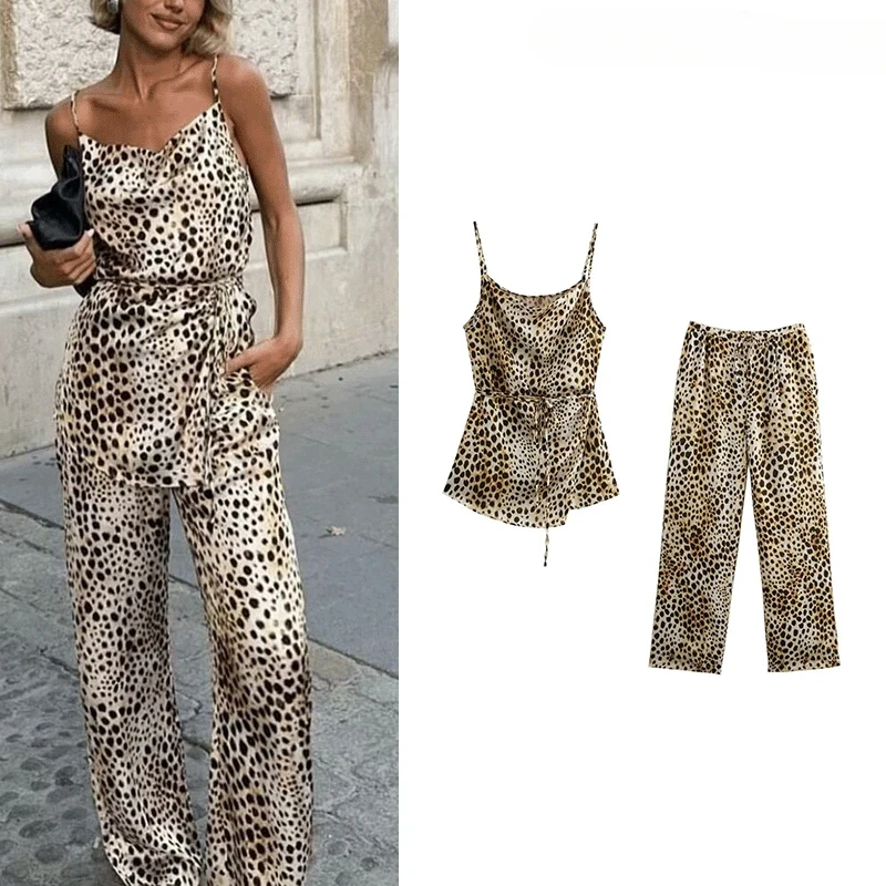 TRAFZR Sleeveless Sets Elegant Casual Women's Set American Retro Y2k Outfit Sets Leopard Print Women's Summer Suit Set
TRAFZR Sleeveless Sets Elegant Casual Women's Set American Retro Y2k Outfit Sets Leopard Print Women's Summer Suit Set