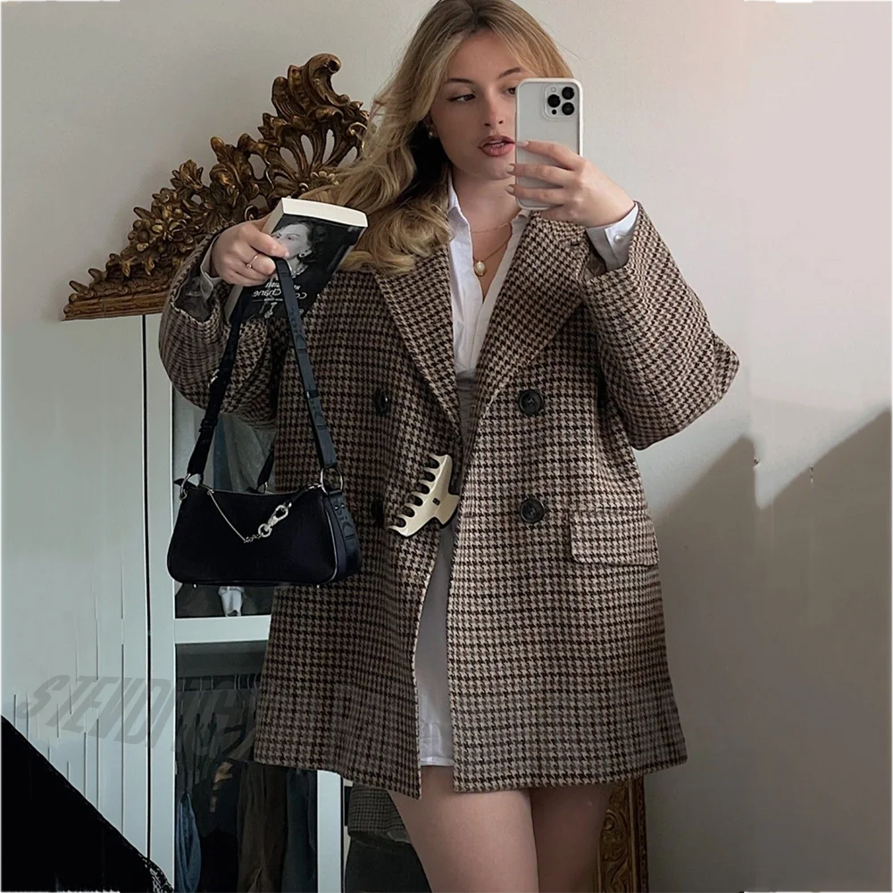 Oversized Houndstooth Women Suit Blazer Double Breasted Loose Plaid Notch Lapel Coat Vintage Casual Office Daily Outerwear
Oversized Houndstooth Women Suit Blazer Double Breasted Loose Plaid Notch Lapel Coat Vintage Casual Office Daily Outerwear