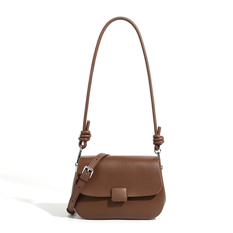 Women’s Split Leather Shoulder Bag Trend Brand Small Saddle Bags Luxury Designer Niche Design Handbag Messenger bag for Female
Women’s Split Leather Shoulder Bag Trend Brand Small Saddle Bags Luxury Designer Niche Design Handbag Messenger bag for Female