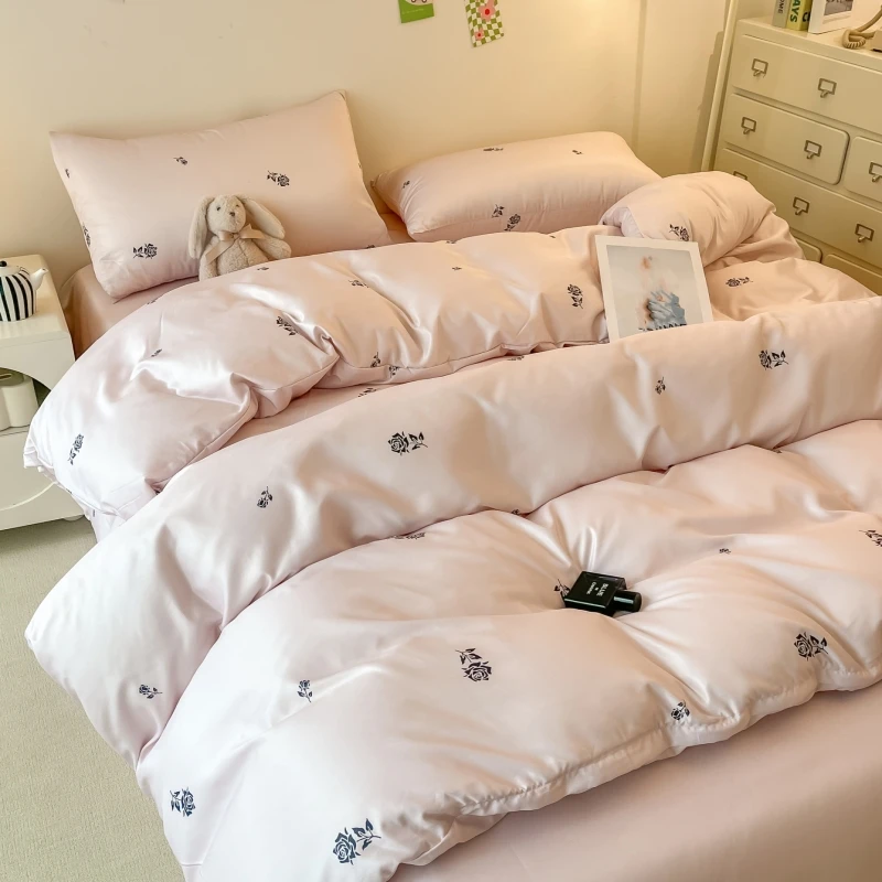 Комплект пододеяльников Rose из 3 предметов (1*Пододеяльник + 2*Наволочка, без основы), Розовый комплект постельного белья, мягкий и удобный
Комплект пододеяльников Rose из 3 предметов (1*Пододеяльник + 2*Наволочка, без основы), Розовый комплект постельного белья, мягкий и удобный