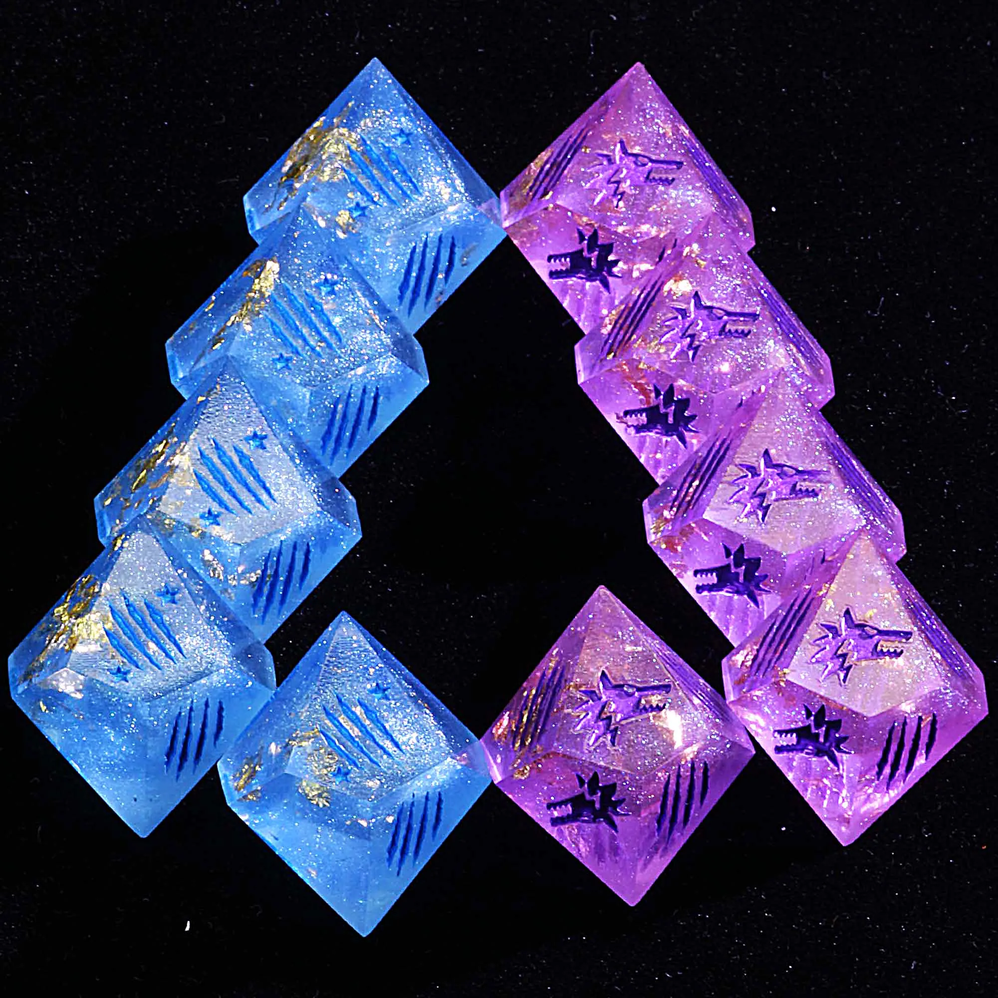 15 Polyhedral Resin WtA WoD Set Dice Aurora and Mirage
15 Polyhedral Resin WtA WoD Set Dice Aurora and Mirage