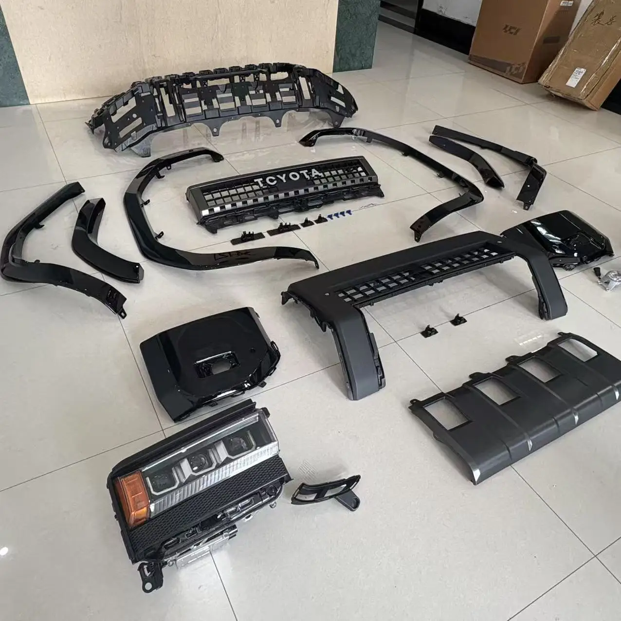 2025 Land Cruiser Prado LC250 Bodykit High Quality Easy Installation Front & Rear Bumper Replacement Car Accessories
2025 Land Cruiser Prado LC250 Bodykit High Quality Easy Installation Front & Rear Bumper Replacement Car Accessories