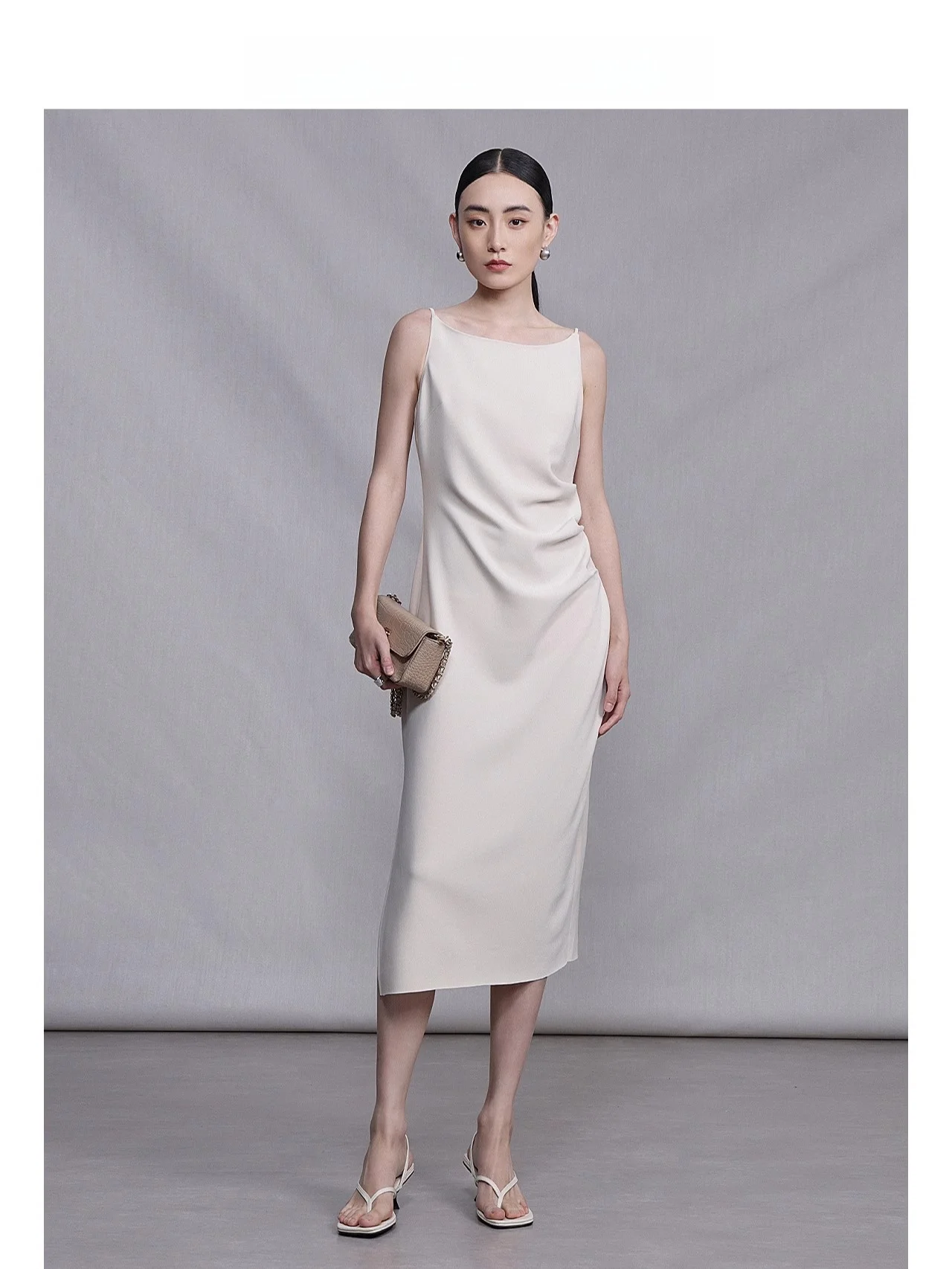 Annibycn Gentle Breeze Waist Cinching Slimming White Moonlight Strap Dress Women's Rose Pleated Elegance Dress Casual Style
Annibycn Gentle Breeze Waist Cinching Slimming White Moonlight Strap Dress Women's Rose Pleated Elegance Dress Casual Style