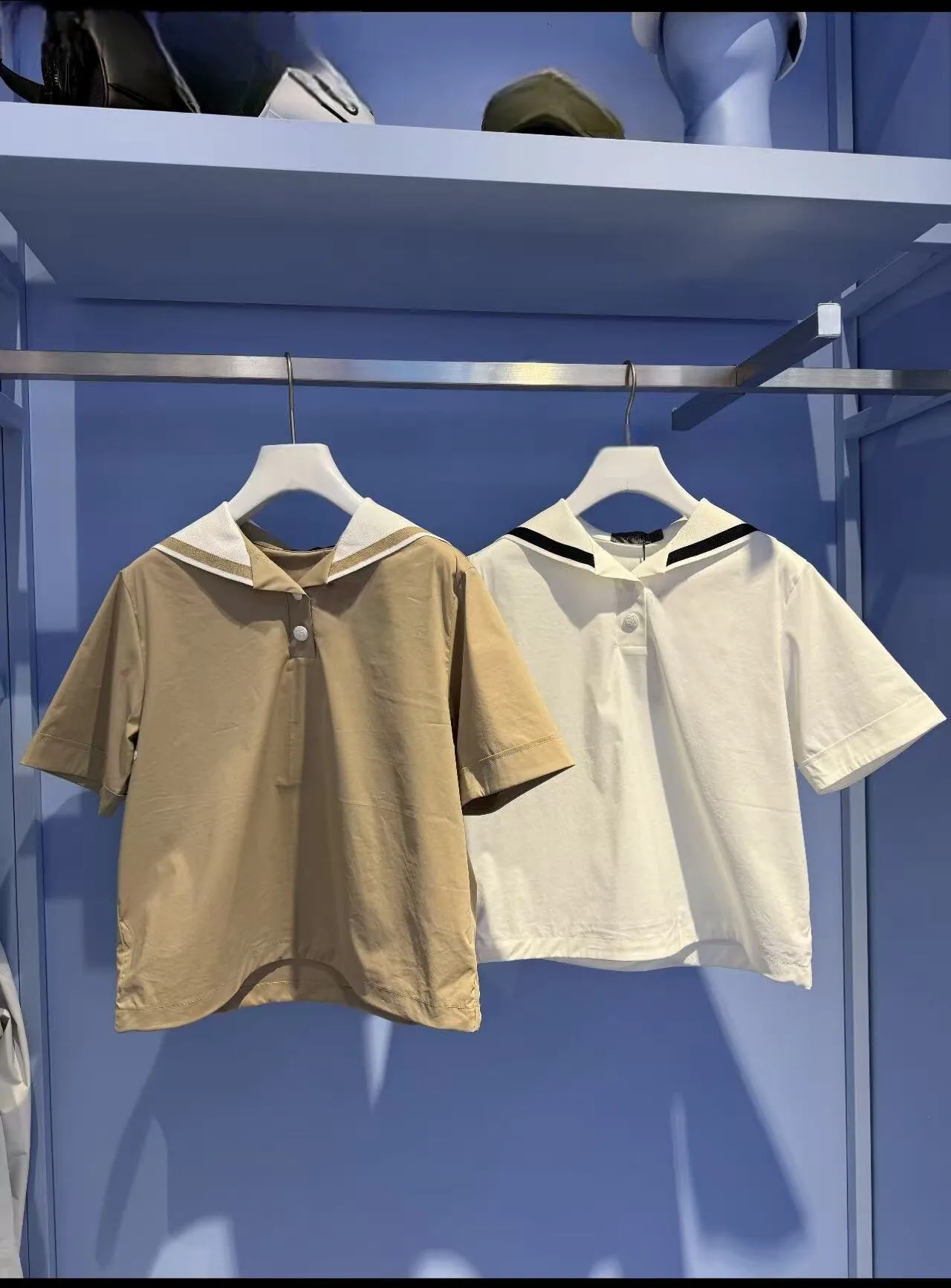 2026 New Women Golf Short Sleeve Top Navy Collar Color Block Knit Neck Quick Dry Loose Fit Style Ladies Sports Golf Shirt
2026 New Women Golf Short Sleeve Top Navy Collar Color Block Knit Neck Quick Dry Loose Fit Style Ladies Sports Golf Shirt