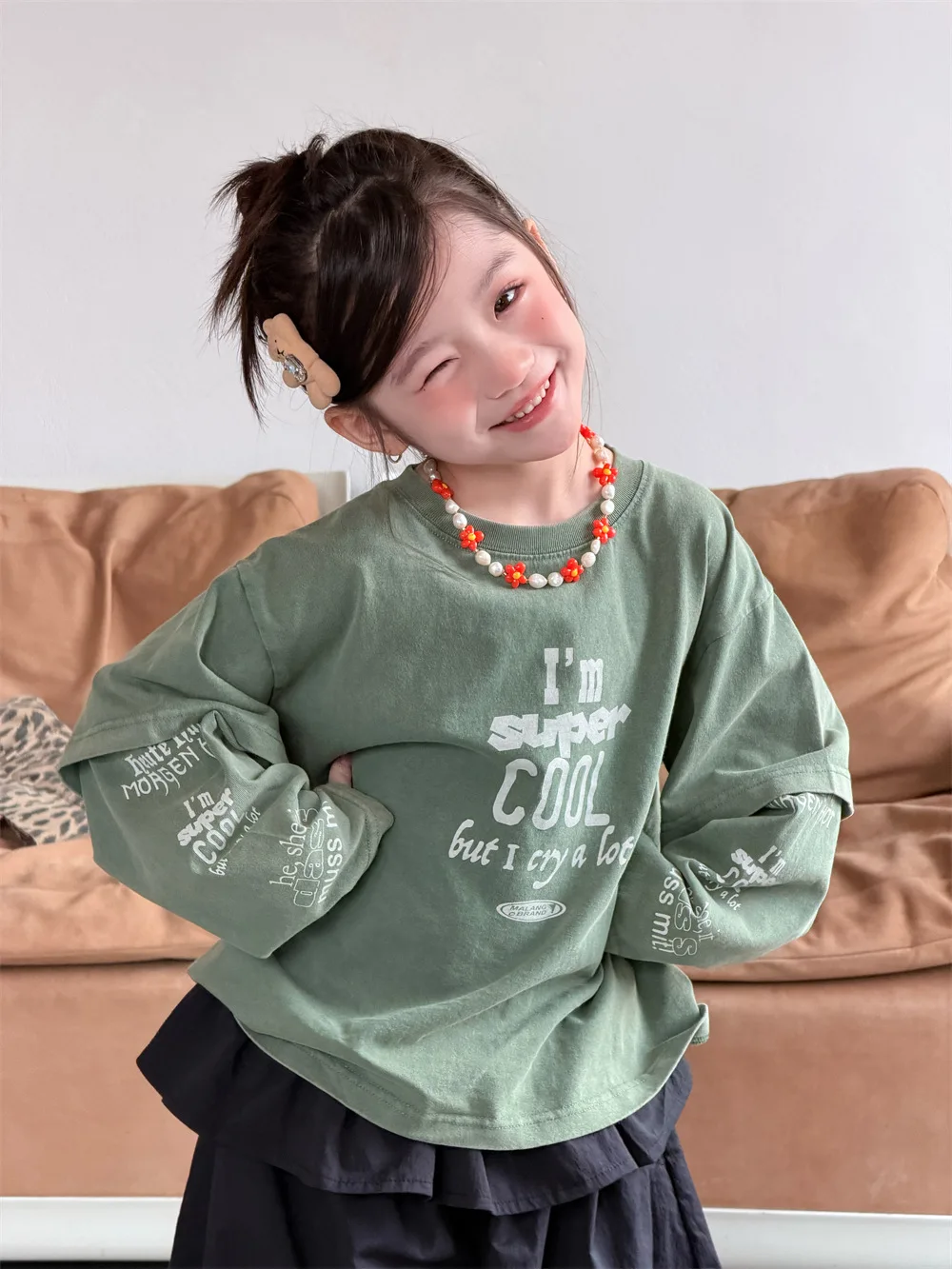 2026 Spring New Korean Edition Children's Letter Fake Two Piece T-shirt for Boys and Girls Round Neck Long Sleeve
2026 Spring New Korean Edition Children's Letter Fake Two Piece T-shirt for Boys and Girls Round Neck Long Sleeve