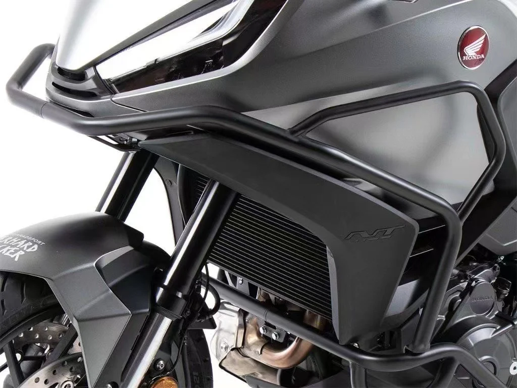 Honda NT 1100 22- modified upper guard bar lower engine bumper drop protection
Honda NT 1100 22- modified upper guard bar lower engine bumper drop protection