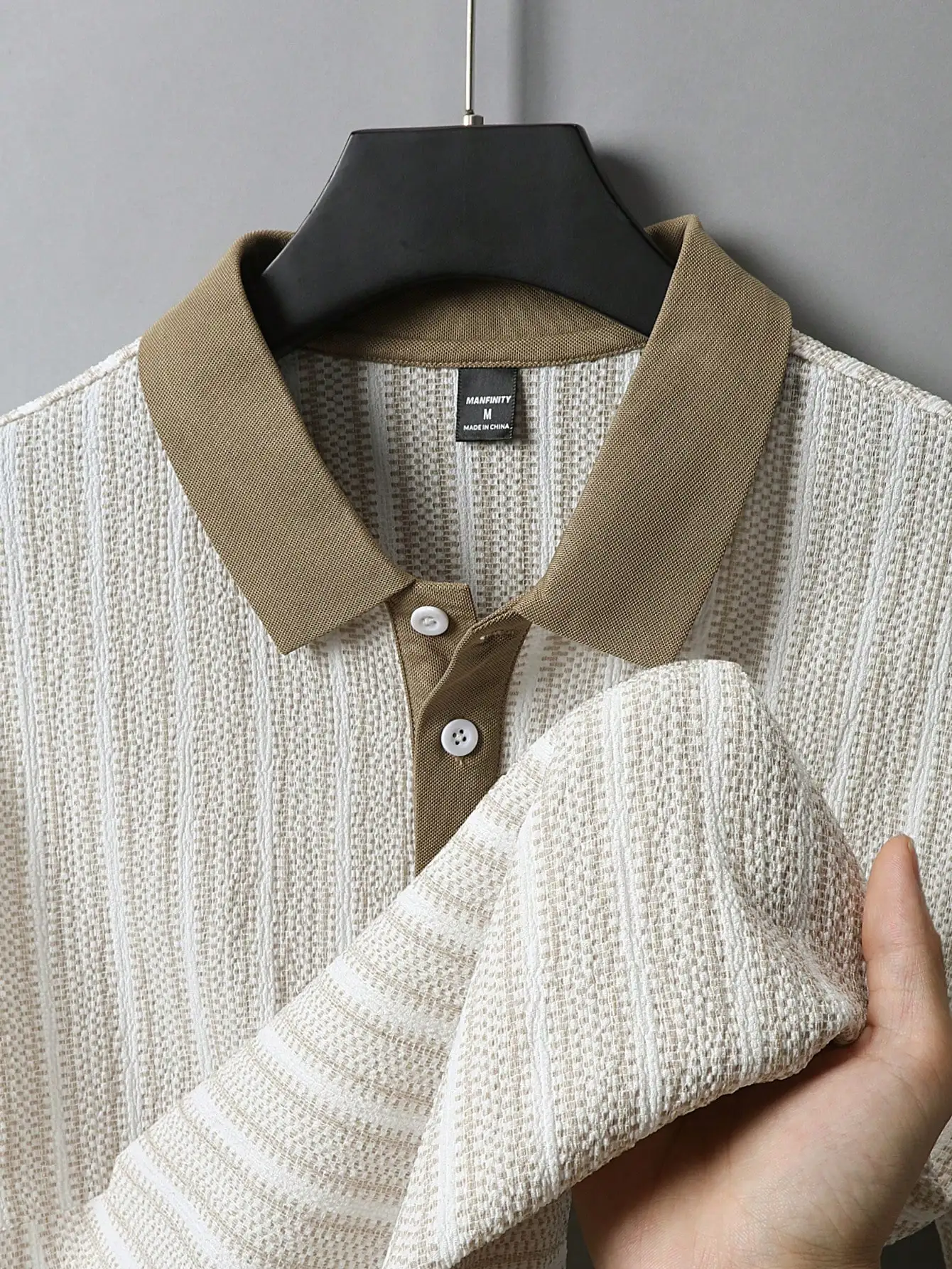 Men's Two-Tone Short Sleeve Casual Polo Shirt with Textured Knit
Men's Two-Tone Short Sleeve Casual Polo Shirt with Textured Knit