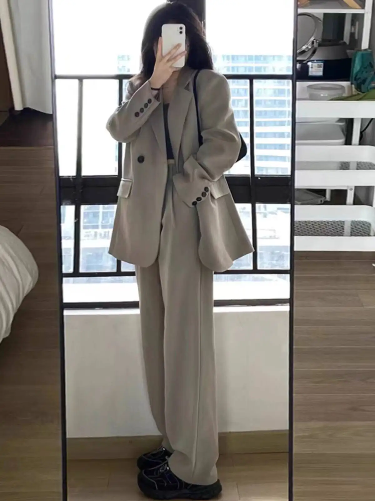 2025 Long Sleeve Wide Leg Pants Blazer Suit Two Piece Set Summer New Fashion Work Business Casual Female Clothes
2025 Long Sleeve Wide Leg Pants Blazer Suit Two Piece Set Summer New Fashion Work Business Casual Female Clothes