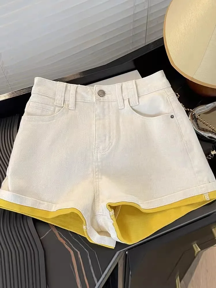 Dopamine Lemon Yellow Denim Shorts Women's Summer 2025 New American Style Design Color Contrasting A-line Wide Leg Hot Pants
Dopamine Lemon Yellow Denim Shorts Women's Summer 2025 New American Style Design Color Contrasting A-line Wide Leg Hot Pants