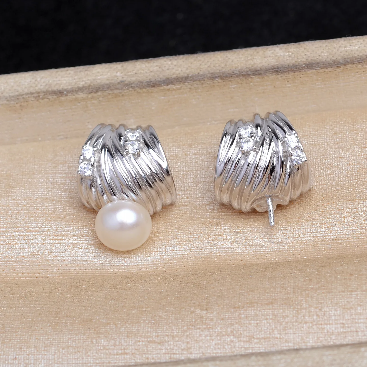 Серьги из стерлингового серебра 925 пробы, базовые крепления, крепления для ювелирных изделий, фурнитура, аксессуары для жемчуга 7-10 мм, 3 пары/лот 
Серьги из стерлингового серебра 925 пробы, базовые крепления, крепления для ювелирных изделий, фурнитура, аксессуары для жемчуга 7-10 мм, 3 пары/лот