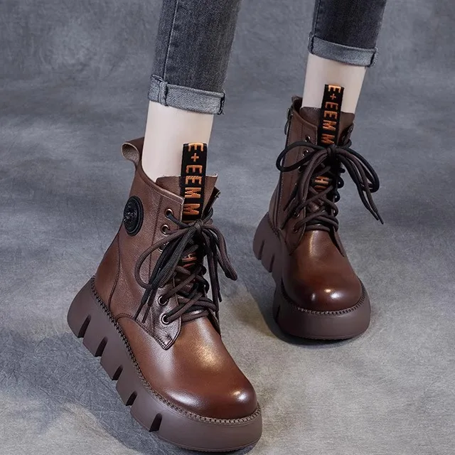 Casual Thick Bottom Short Boots Women's New Side Zipper Boots Leather Upper Comfortable round Toe Rubber Outsole
Casual Thick Bottom Short Boots Women's New Side Zipper Boots Leather Upper Comfortable round Toe Rubber Outsole