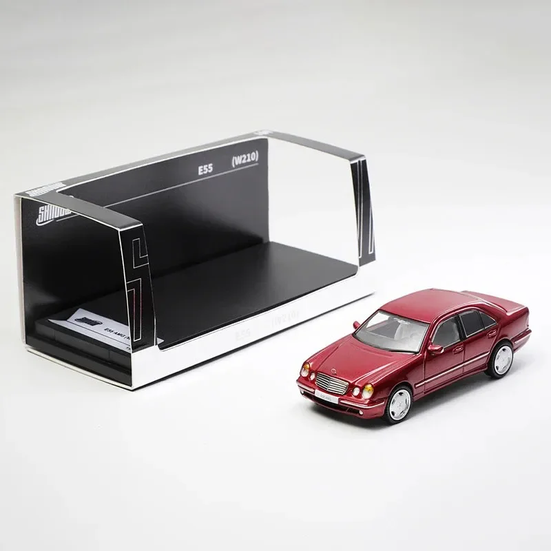 Модель автомобиля SHADOW Alloy E55 W210 в масштабе 1:64, сувенир, коллекционный предмет, подарок для хобби
Модель автомобиля SHADOW Alloy E55 W210 в масштабе 1:64, сувенир, коллекционный предмет, подарок для хобби