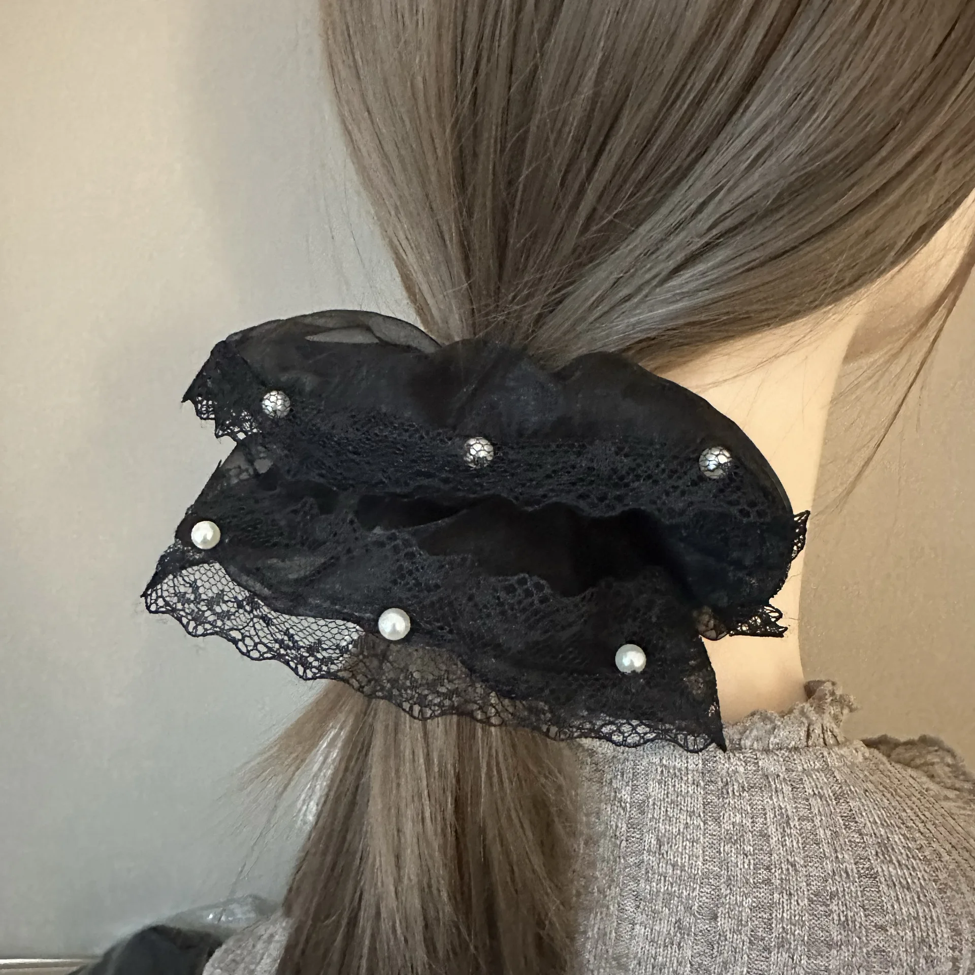 Premium Ethereal Lace Pearl Scrunchie Japanese Korean Style Black White Elegant Hair Accessory Soft Strong Hold
Premium Ethereal Lace Pearl Scrunchie Japanese Korean Style Black White Elegant Hair Accessory Soft Strong Hold