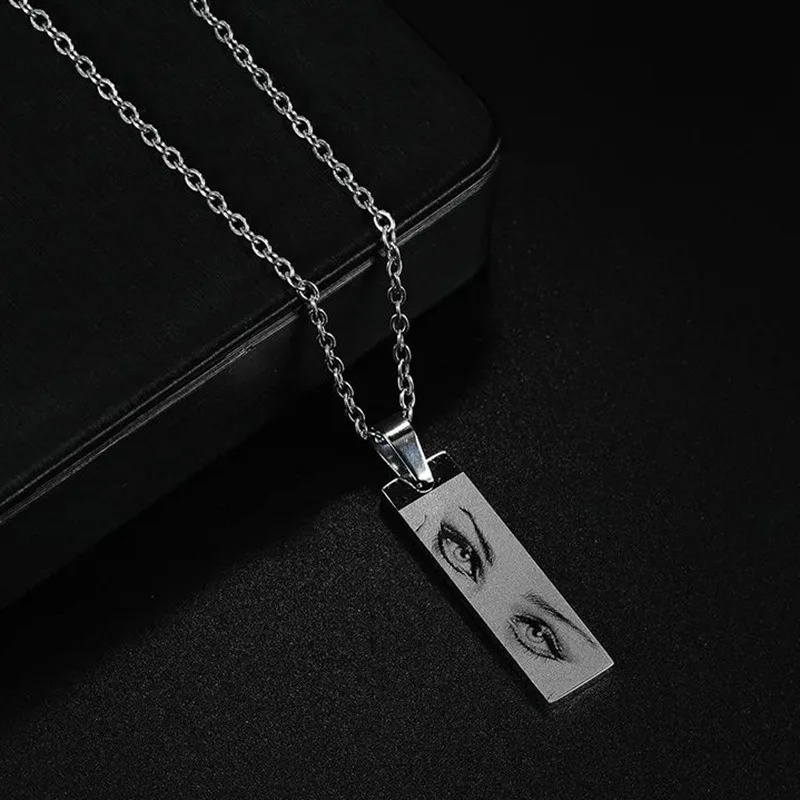 Custom personalized engraved eye picture long necklace stainless steel fashion creative couple photo necklace
Custom personalized engraved eye picture long necklace stainless steel fashion creative couple photo necklace