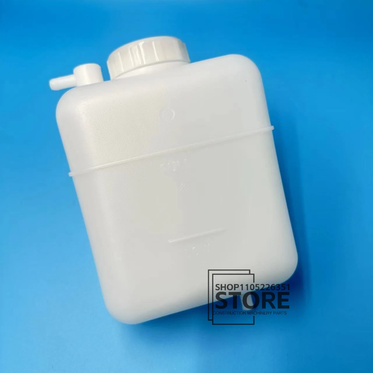 Крышка дополнительного водяного бака (расширительного бачка) для экскаваторов XCMG XE60 Moderno R55-7, R60-5, R60-7, R80-7
Крышка дополнительного водяного бака (расширительного бачка) для экскаваторов XCMG XE60 Moderno R55-7, R60-5, R60-7, R80-7