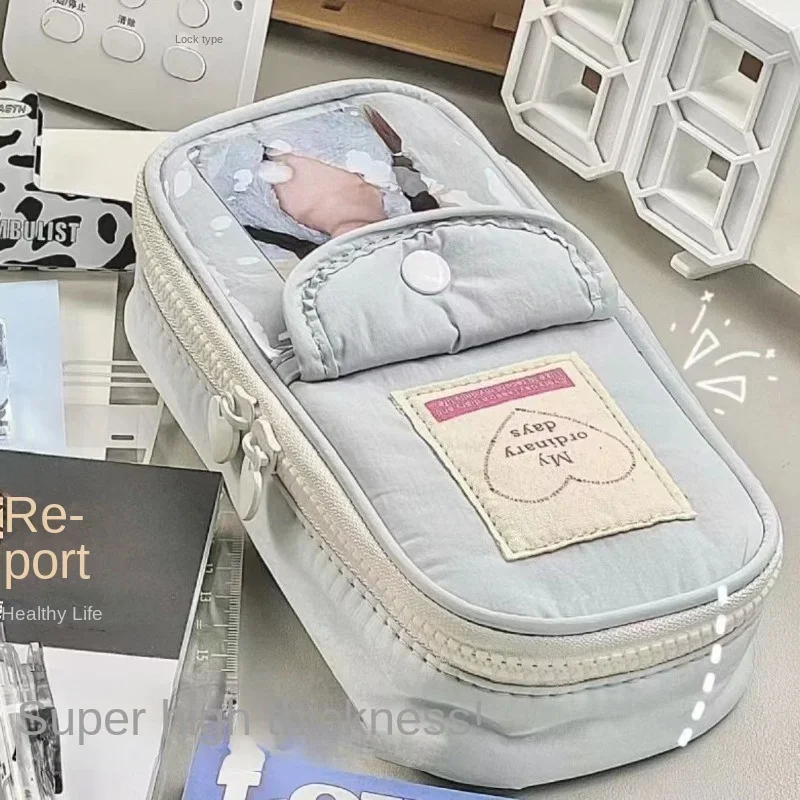 Дорожная сумка-Органайзер в стиле ретро, серия Simplicity Blue, косметичка, вместительная косметичка на молнии в форме сердца, фотокарандаш
Дорожная сумка-Органайзер в стиле ретро, серия Simplicity Blue, косметичка, вместительная косметичка на молнии в форме сердца, фотокарандаш