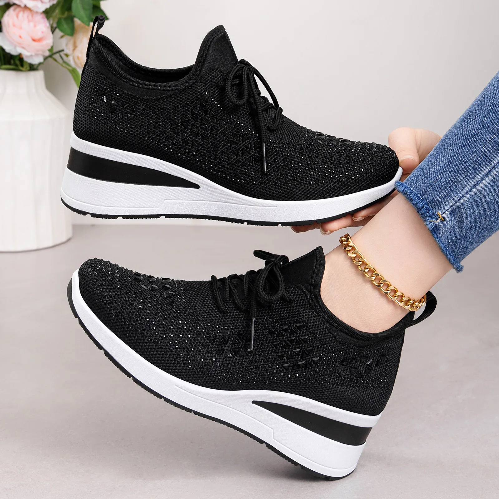 Rhinestone lace-up women's casual shoes low-top sports fashion style daily commuting height-increasing women
Rhinestone lace-up women's casual shoes low-top sports fashion style daily commuting height-increasing women