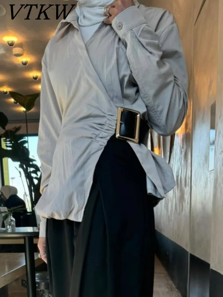 VTKW Collarless Solid-color Design Belt For Slimming Waist Shaping Figure 2025 Spring New Style Woman's Blazer With Slit Front.
VTKW Collarless Solid-color Design Belt For Slimming Waist Shaping Figure 2025 Spring New Style Woman's Blazer With Slit Front.