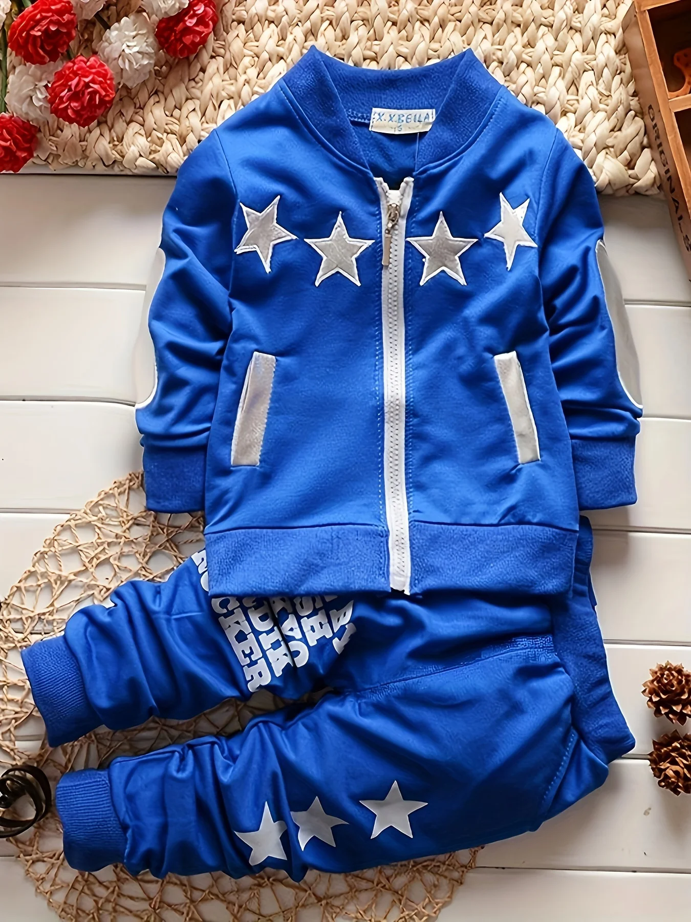 New Boys' Spring and Autumn Fashion Casual Four Star Zipper Jacket, Boys' Baby Pants Set
New Boys' Spring and Autumn Fashion Casual Four Star Zipper Jacket, Boys' Baby Pants Set