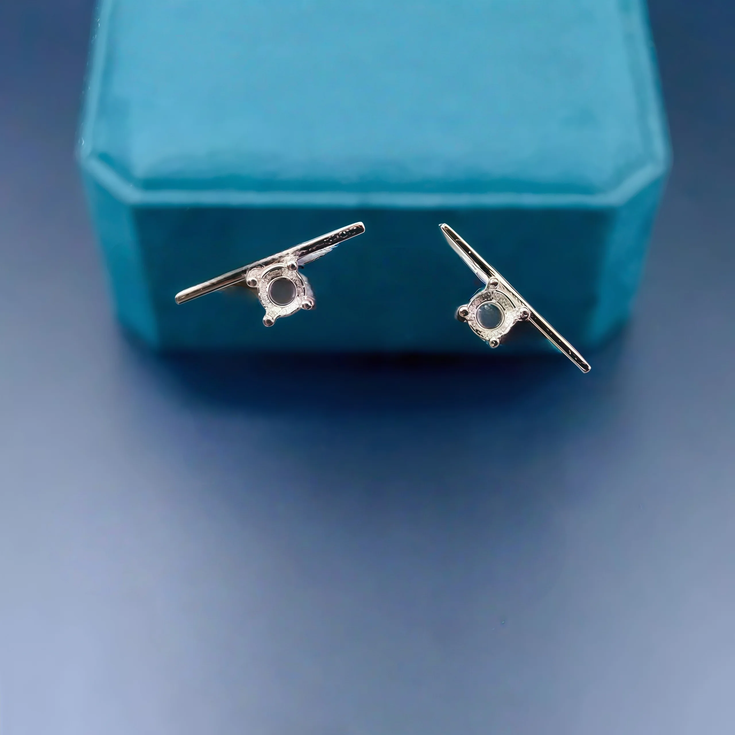 Inlay 3mm Round Stone DIY Empty Earrings Holder S925 Sterling Silver Simple Design Fine Charm Weddings Jewelry for Woman
Inlay 3mm Round Stone DIY Empty Earrings Holder S925 Sterling Silver Simple Design Fine Charm Weddings Jewelry for Woman