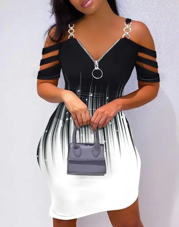 Color Blocking Cold Shoulder Zippered Tight Fitting Dress 2023 New Hot Selling Fashion Women's Clothing
Color Blocking Cold Shoulder Zippered Tight Fitting Dress 2023 New Hot Selling Fashion Women's Clothing