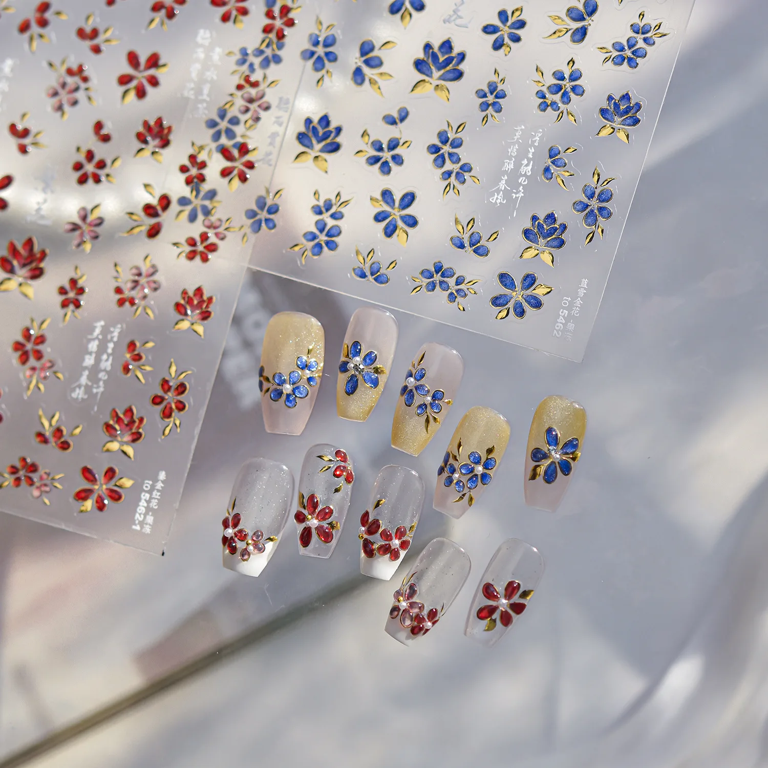 Ледяной прозрачный свет, роскошные синие и красные металлические желеобразные цветы, наклейки для ногтей, высокое качество, 3D дизайн, художественное украшение T-5462
Ледяной прозрачный свет, роскошные синие и красные металлические желеобразные цветы, наклейки для ногтей, высокое качество, 3D дизайн, художественное украшение T-5462