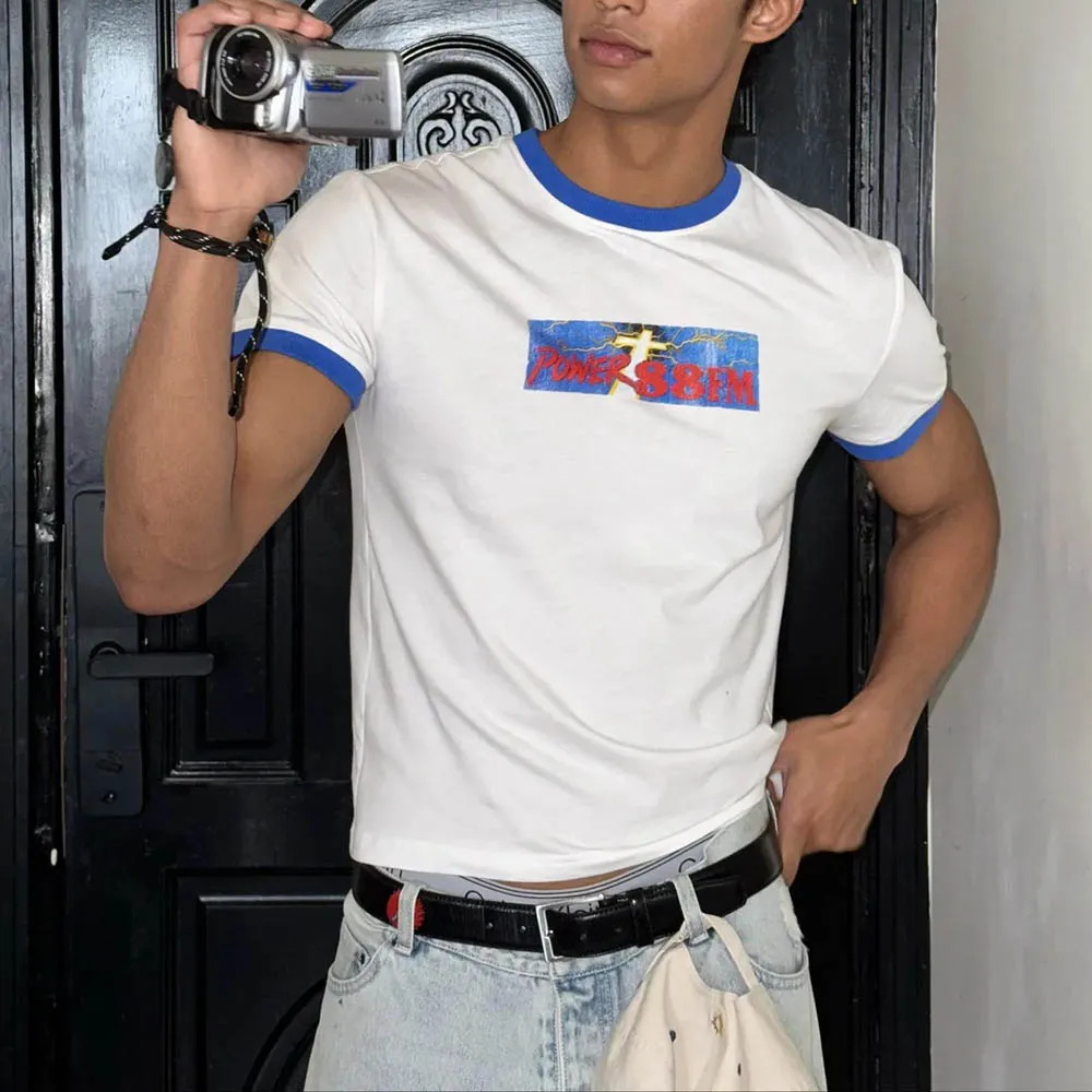 Мужская футболка сине-белого контрастного приталенного кроя, летняя уличная одежда, модный дышащий топ с короткими рукавами, мужская одежда 2025
Мужская футболка сине-белого контрастного приталенного кроя, летняя уличная одежда, модный дышащий топ с короткими рукавами, мужская одежда 2025