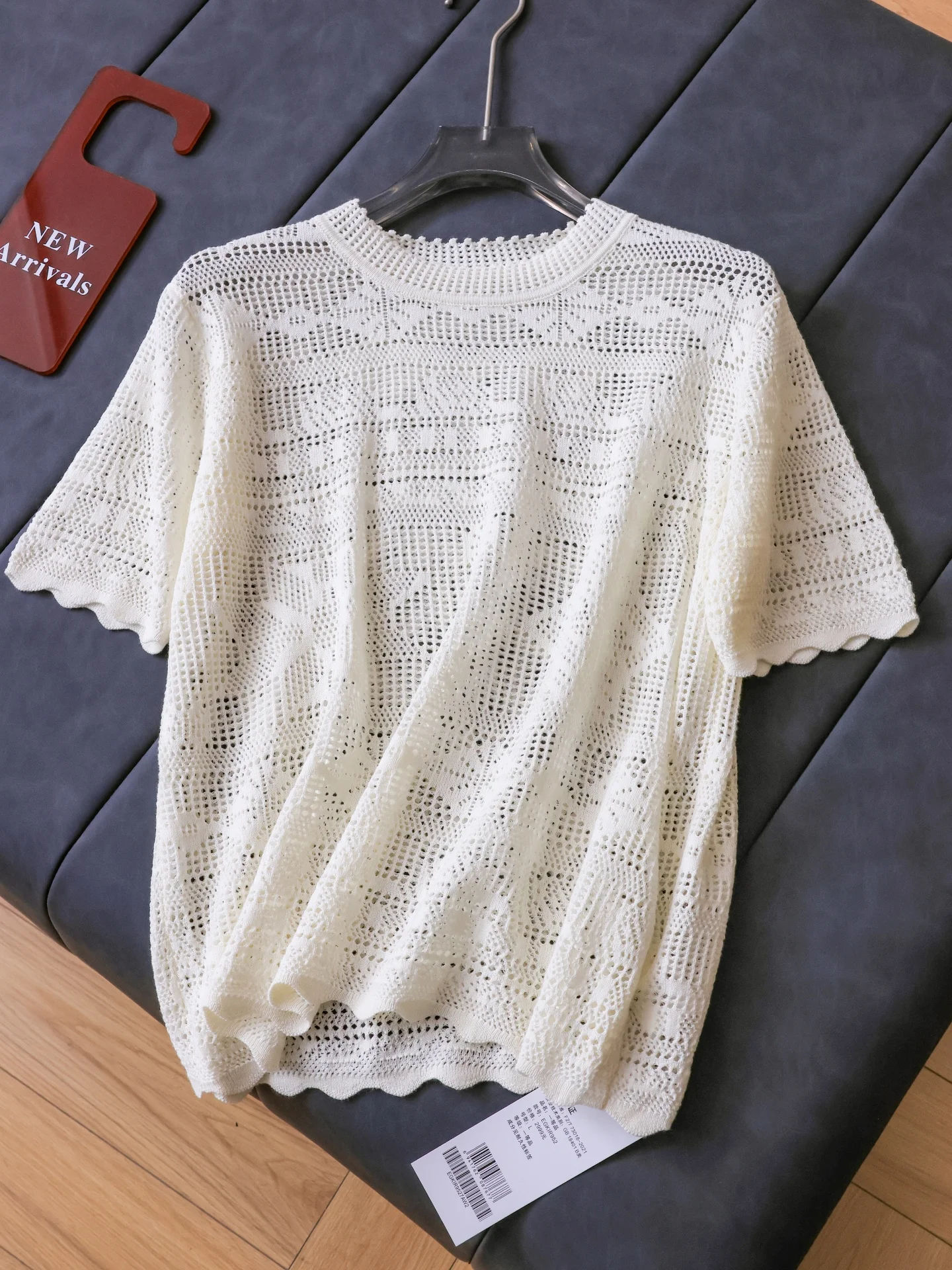 Soft Pure Color Hollow Thin Short Sleeve round Neck Women's Knitted Shirt Casual Versatile Summer Breathable Comfortable
Soft Pure Color Hollow Thin Short Sleeve round Neck Women's Knitted Shirt Casual Versatile Summer Breathable Comfortable