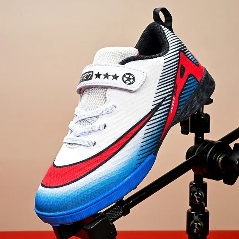 New Kid Boys Ultralight Football Boots Soccer Shoes Match Non-Slip Professional TF Sneakers Comfortable Sports Shoes Unisex
New Kid Boys Ultralight Football Boots Soccer Shoes Match Non-Slip Professional TF Sneakers Comfortable Sports Shoes Unisex