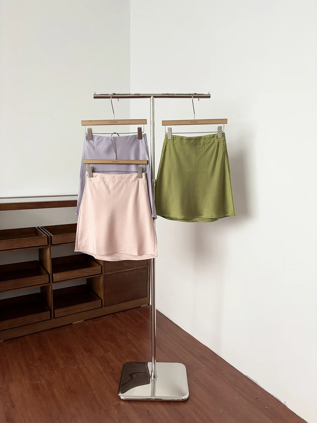 Elegant Anti-Light High Waist Silk Half Skirt Women's Summer Gentle Purple A-Line Bodycon Short Skirt Polyester Fiber
Elegant Anti-Light High Waist Silk Half Skirt Women's Summer Gentle Purple A-Line Bodycon Short Skirt Polyester Fiber
