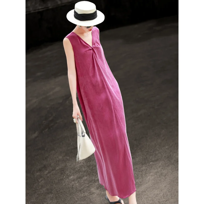MEXCOCO 2026 New Summer Minimalist Holiday V Neck Front Twist Sleeveless Loose Satin Flowy Maxi Tank Dress
MEXCOCO 2026 New Summer Minimalist Holiday V Neck Front Twist Sleeveless Loose Satin Flowy Maxi Tank Dress