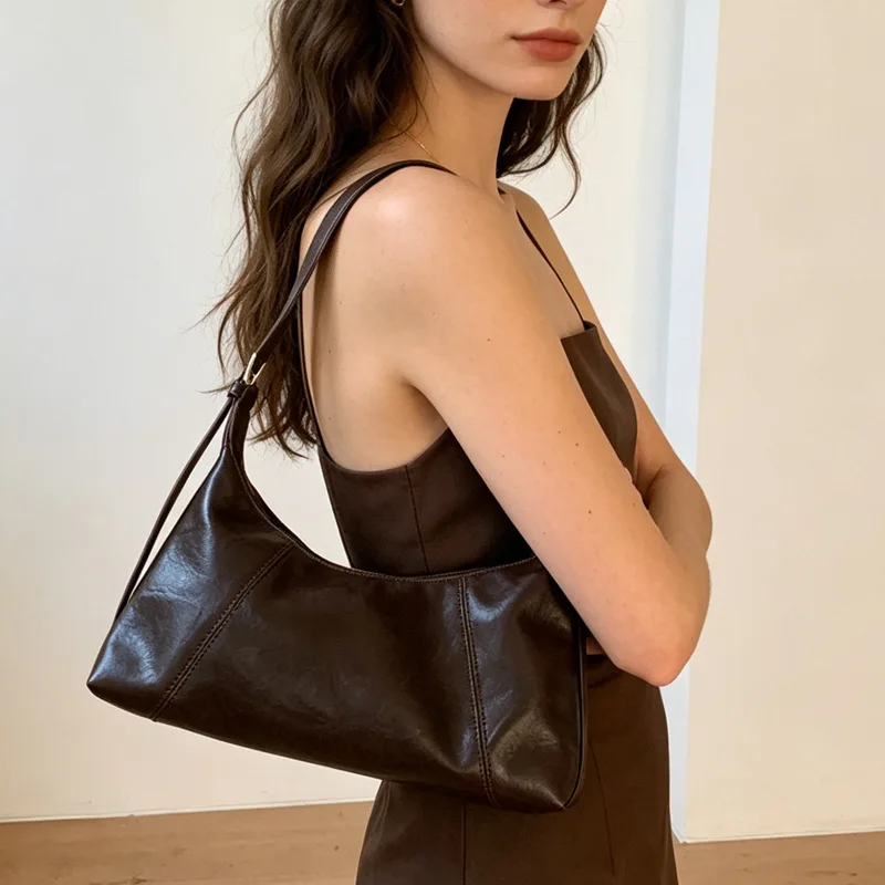 Retro Leather Underarm Bag Women 2026 New Design Sense Pleated Shoulder Bag Versatile Black Coffee Fashionable Luxury Small Bag
Retro Leather Underarm Bag Women 2026 New Design Sense Pleated Shoulder Bag Versatile Black Coffee Fashionable Luxury Small Bag