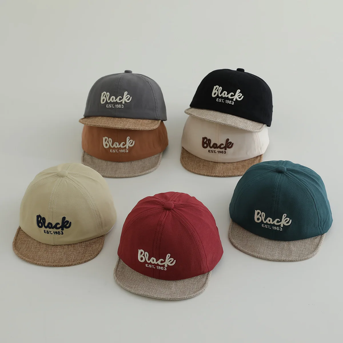 Spring Summer New Children's Fashion Travel Leisure Boys And Girls Foreign Style Small Short Eaves Shade Breathable Cap
Spring Summer New Children's Fashion Travel Leisure Boys And Girls Foreign Style Small Short Eaves Shade Breathable Cap