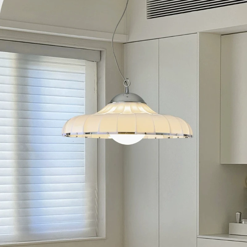 Vintage Minimalist Glass Restaurant Pendant Light LED Bar Counter Island Dining Table Designer Luxurious Atmosphere Hanging Lamp
Vintage Minimalist Glass Restaurant Pendant Light LED Bar Counter Island Dining Table Designer Luxurious Atmosphere Hanging Lamp