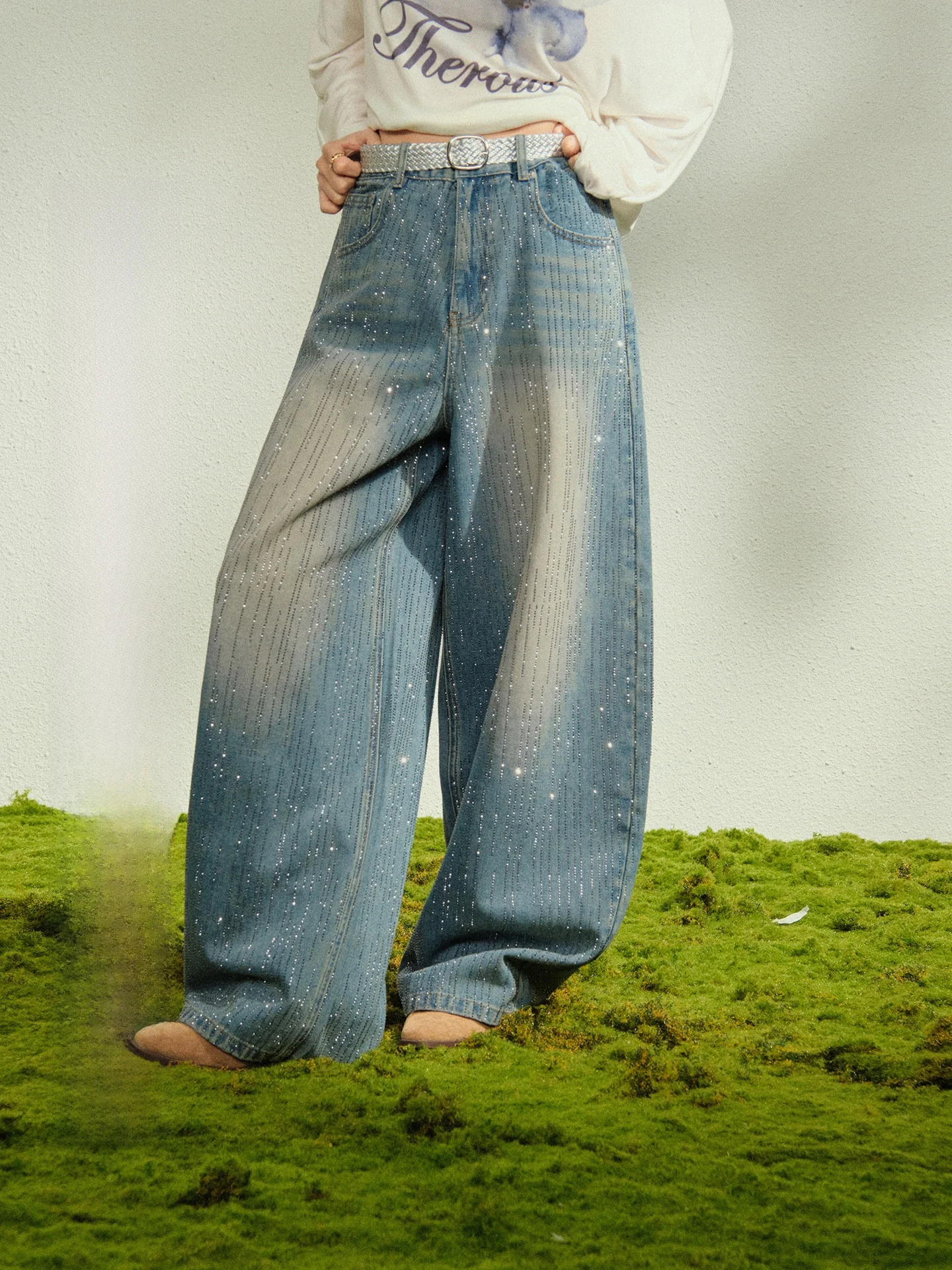 Retro Distressed Straight Leg Jeans Women's Spring Casual Loose Wide Leg Versatile Pants Comfortable Fit Natural Waist
Retro Distressed Straight Leg Jeans Women's Spring Casual Loose Wide Leg Versatile Pants Comfortable Fit Natural Waist